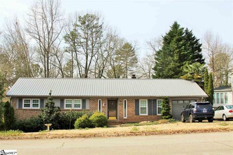 512 Echo Circle sold home in Twin Brook, Easley, SC