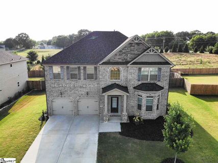 320 Stoneleigh Road sold home in Kings Crossing, Simpsonville, SC