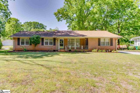 125 Bessie Avenue sold home in Woodland Heights, Greer, SC