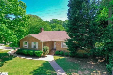 116 Crowndale Drive