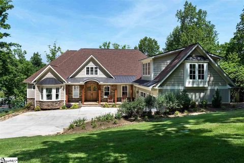211 N Beacon Shores Drive sold home in Beacon Shores, Seneca, SC