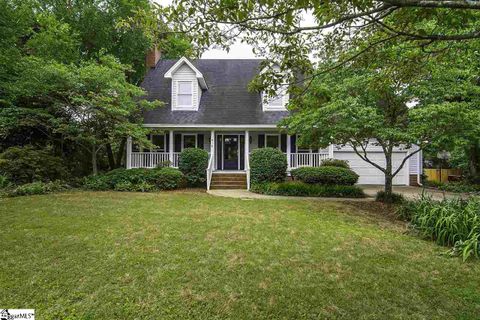 416 Hedgerow Drive