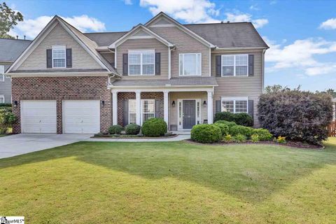 14 Roanoke Hills Court