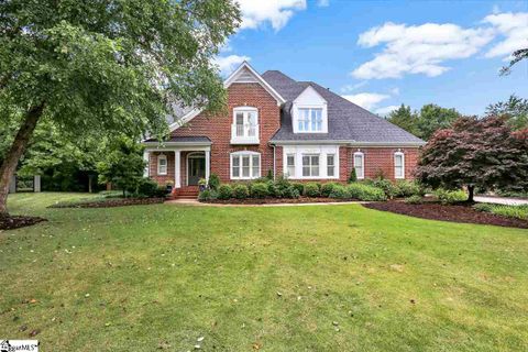 7 New Forest Court