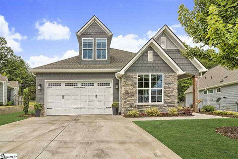 667 Ponden Drive sold home in Stonefield Cottages, Greer, SC