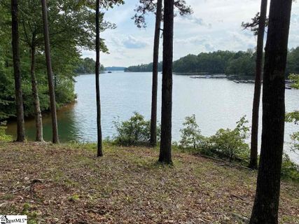 Sue Craig Road Lot 5 sold home in The Sanctuary At Keowee, Six Mile, SC
