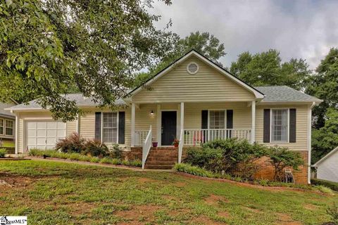 6 Chinaberry Lane