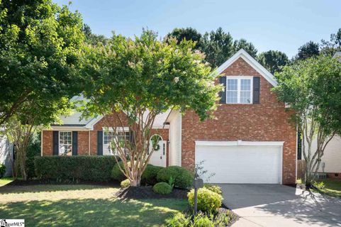 15 Shadowrock Court