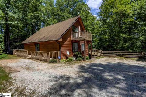 51 Forest Drive