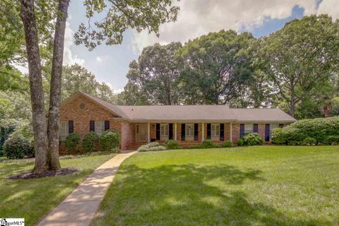 104 Heatherbrook Road sold home in Foxcroft, Greenville, SC