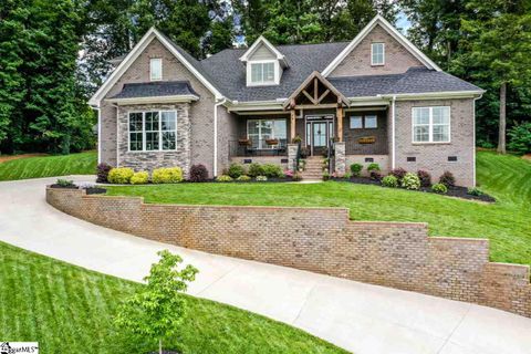 14 Colonel Storrs Court