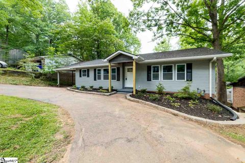 137 Bradley Boulevard