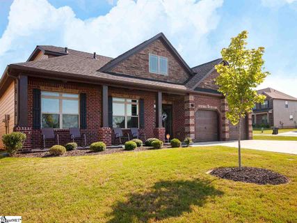 300 Stoneleigh Road sold home in Kings Crossing, Simpsonville, SC