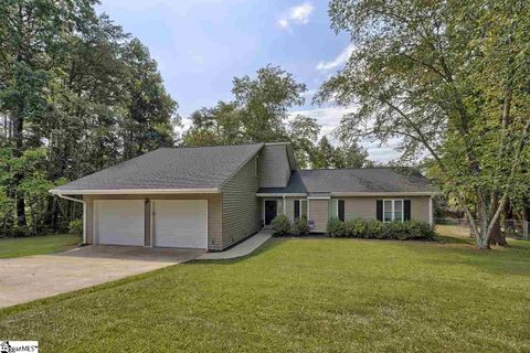 103 Pierce Lane