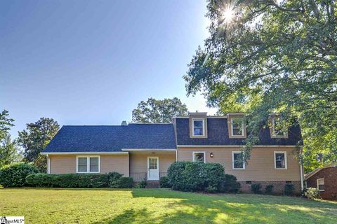 100 Eastwood Drive