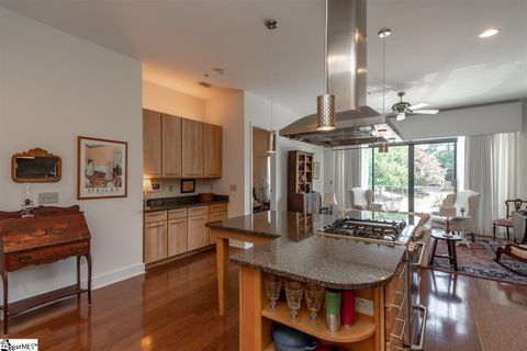 400 E Mcbee Avenue #4202