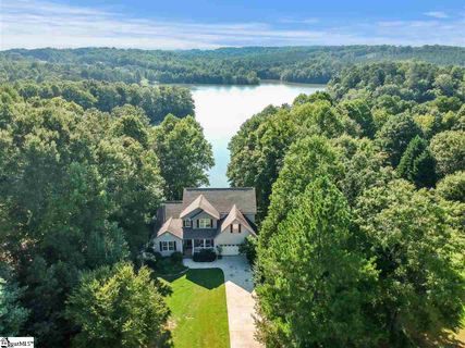 119 Lake Robinson Pointe sold home in Lake Robinson Pointe, Greer, SC