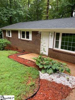 207 Kenmore Drive