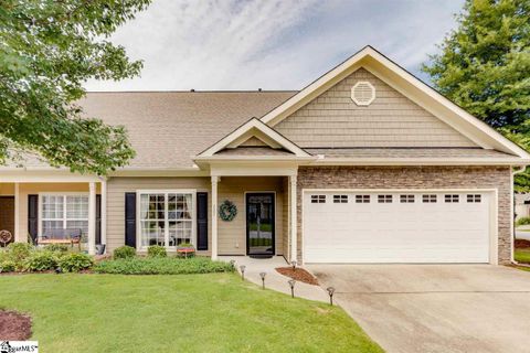220 Louisville Drive