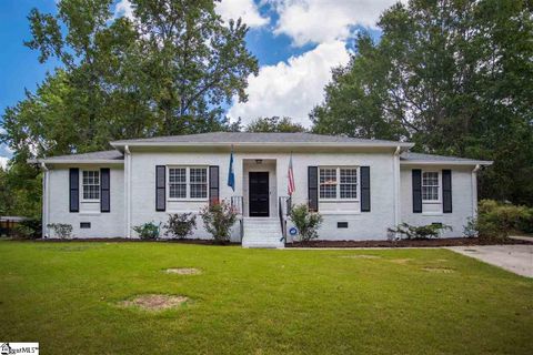 211 Baldwin Circle