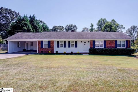 160 Spring Street sold home in Twin Brooks Estates, Boiling Springs, SC