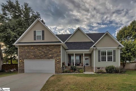 18 Manorwood Court