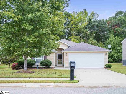 104 Manhassett Court
