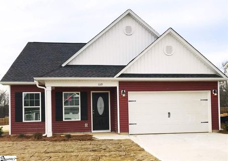 109 Mitford Way