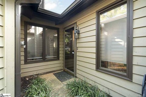 617 Tanager Court