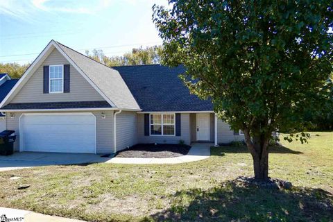 106 Lauren Wood Circle sold home in Lauren Woods, Taylors, SC