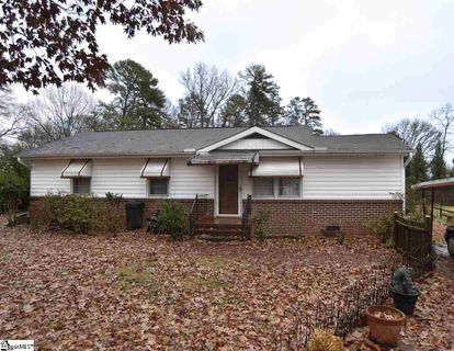 103 Fairlane Circle