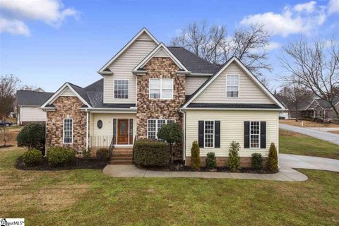 1 Manorwood Court