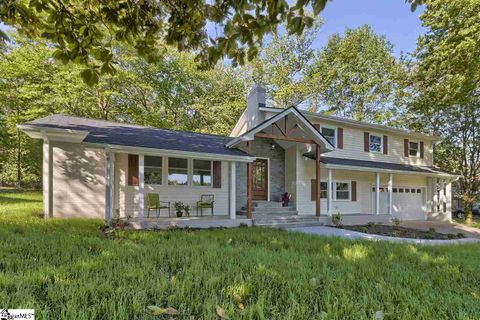 4 Spring Valley Road