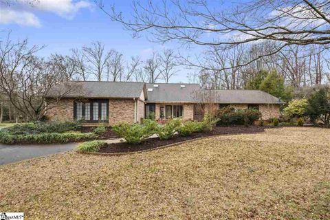 905 Meadow Lane