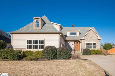 524 Horton Grove Road sold home in Dillard Creek Crossing, Greer, SC