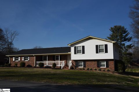 13 Gary Avenue sold home in Cunningham Acre, Taylors, SC
