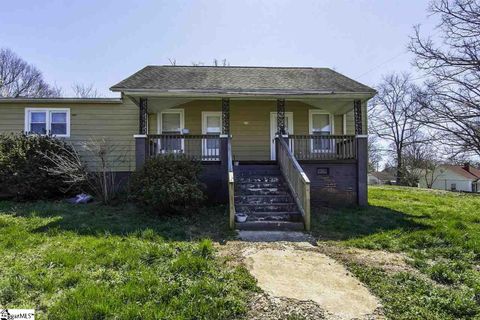 213 Pine Street