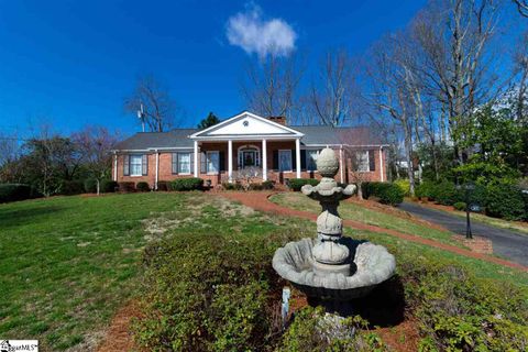 105 Laurel Road