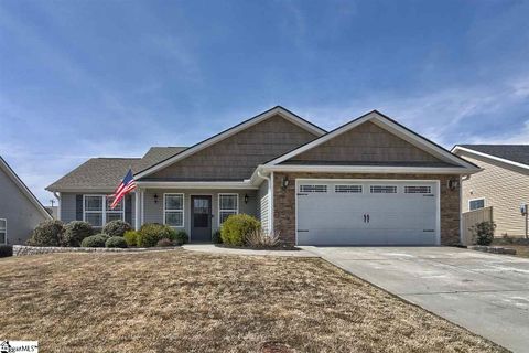 27 Macle Court