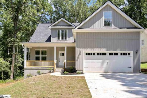 8 Spur Drive