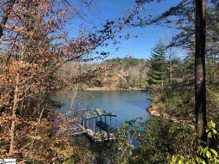 E15 Lake View Court