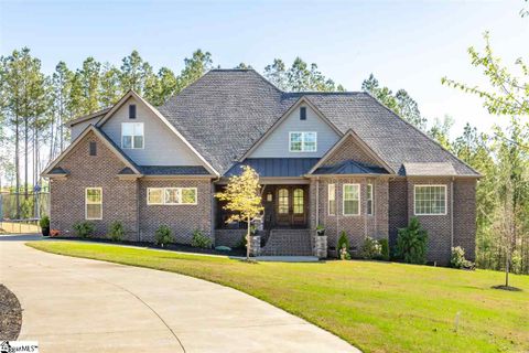 208 Kittansett Court