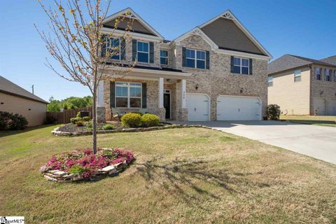 324 Stoneleigh Road sold home in Kings Crossing, Simpsonville, SC