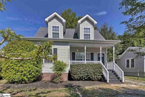 13 Simmons Avenue