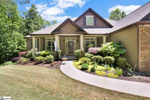 328 Bass Cove Drive sold home in Waters Edge, Taylors, SC