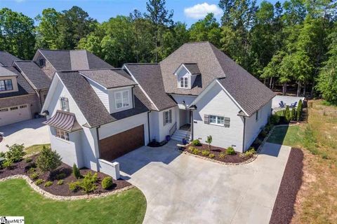 118 Chestnut Pond Lane