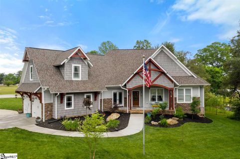 3 Meadowlark Court