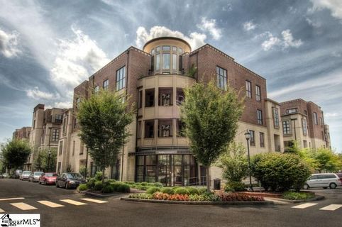 101 W Court Street Unit 220 sold home in Poinsett Corners, Greenville, SC