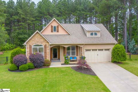 8 Pebblebrook Court sold home in Woodlands At Walnut Cove III, Greer, SC