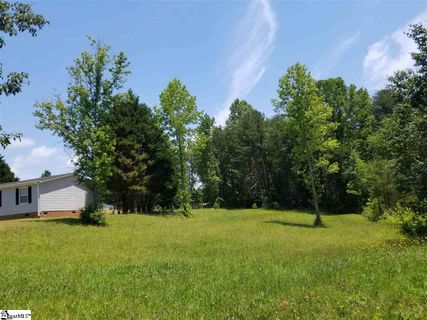 105 Sunset Mountain Court sold home in Mountain Crest, Travelers Rest, SC